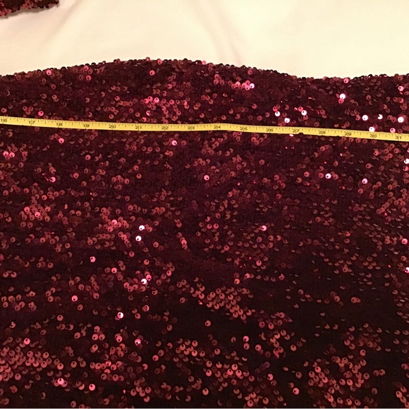 Boohoo Cranberry red sequins dress - Picture 3 of 10